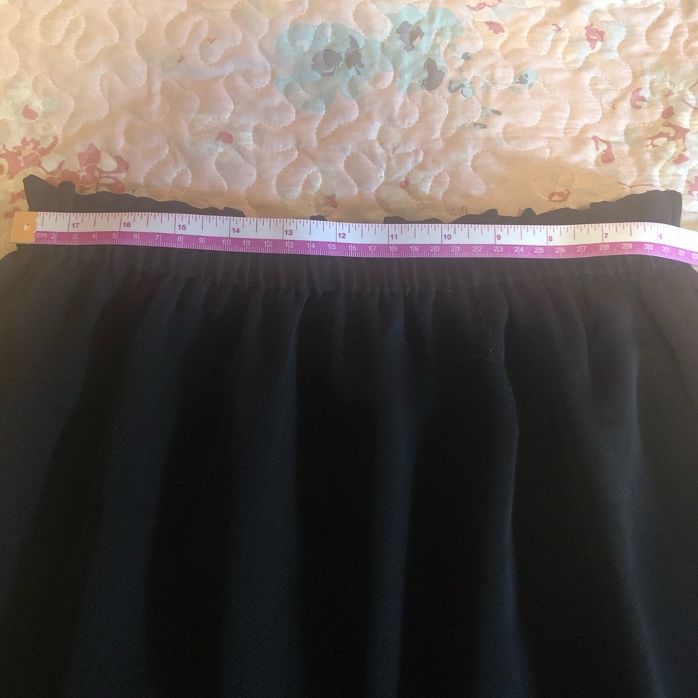 H & M Black formal skirt - Picture 3 of 4
